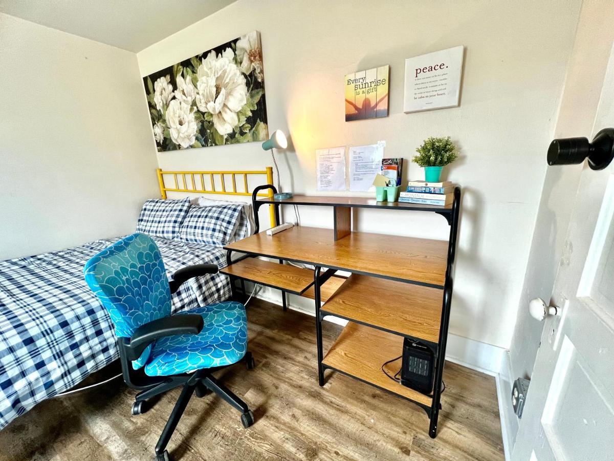 Seattle Airport Cozy Stay: Shared Comfort, Prime Location Exterior photo