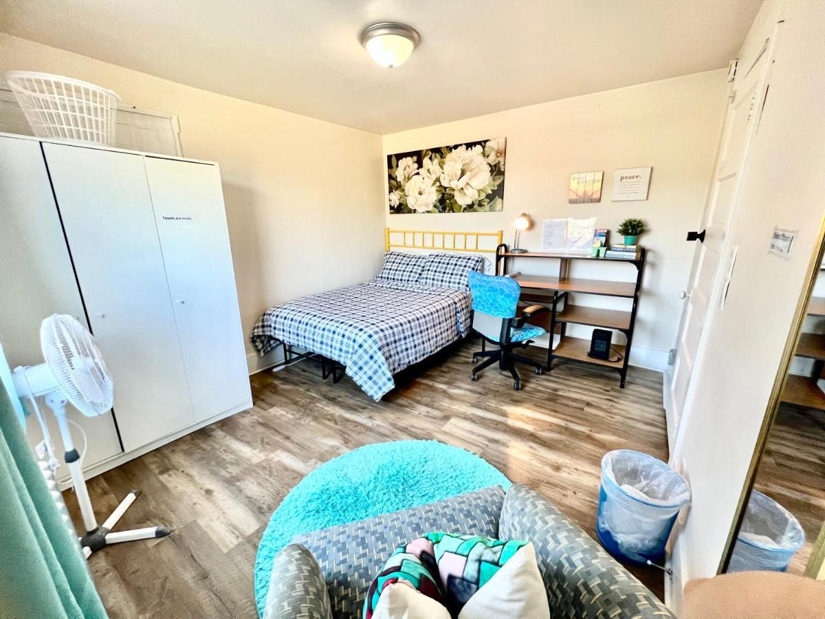 Seattle Airport Cozy Stay: Shared Comfort, Prime Location Exterior photo